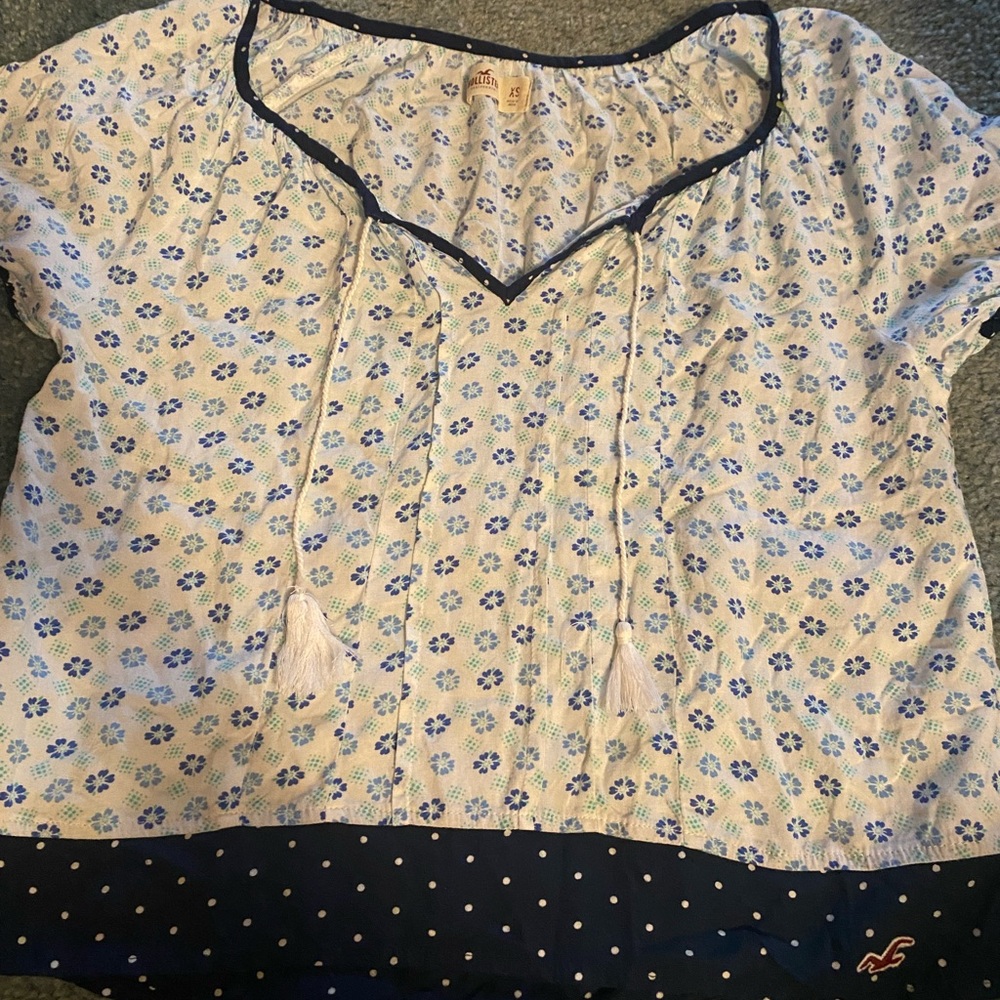 Hollister floral blouse
